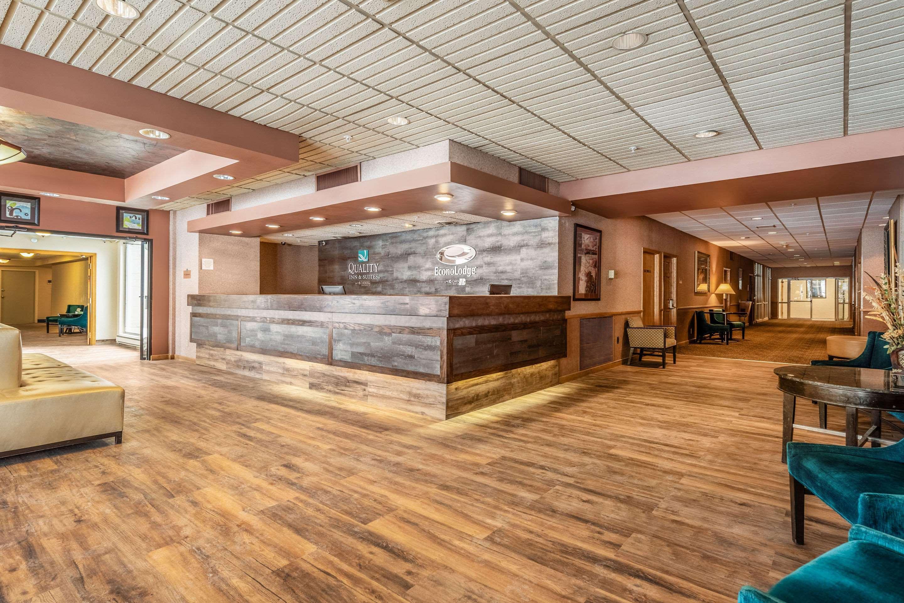 Quality Inn & Suites Brainerd Exterior photo